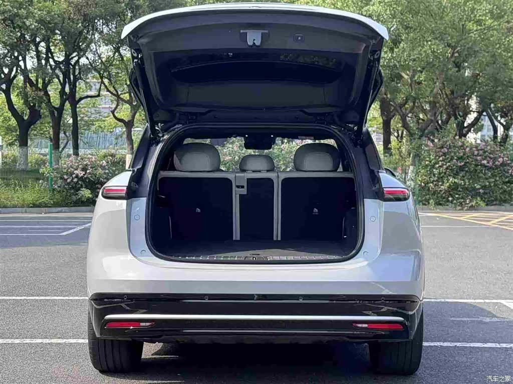NIO ES6, 2025 15