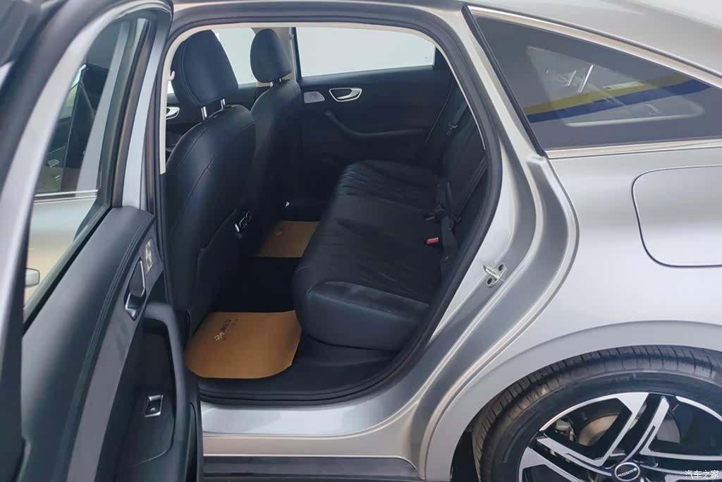Roewe D7, 2023 11
