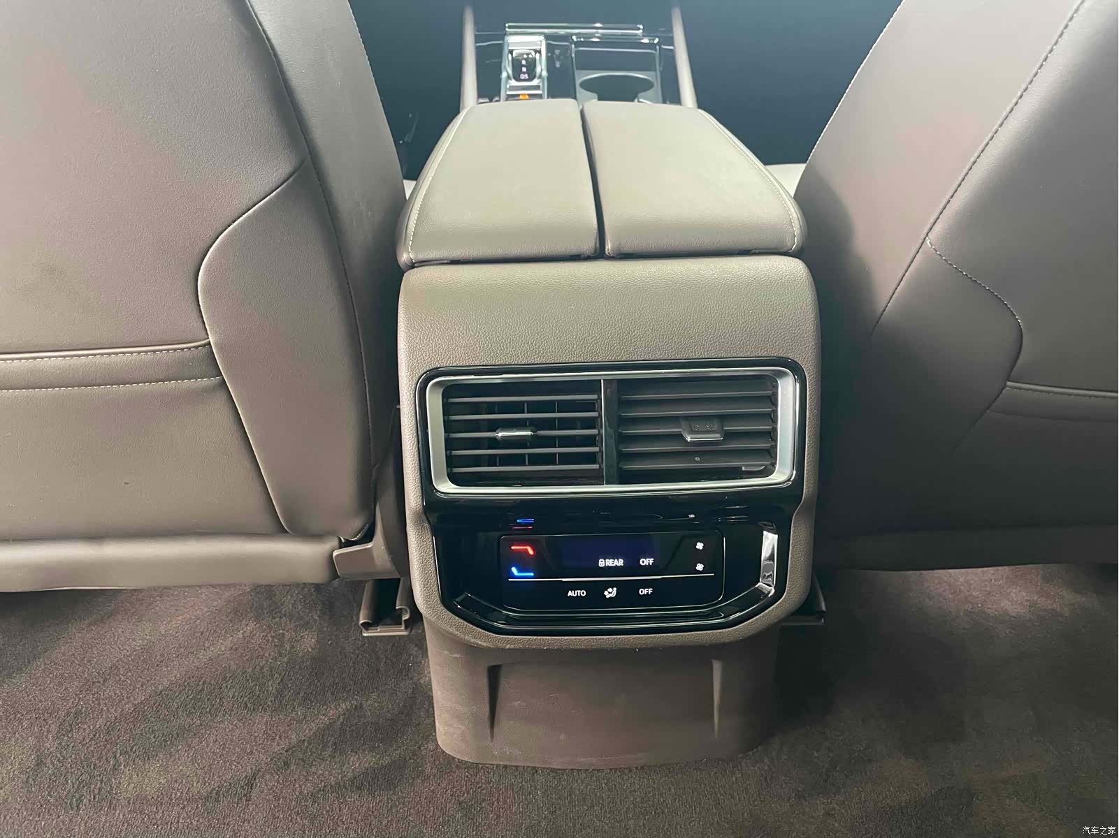 Volkswagen Viloran, 2023 8