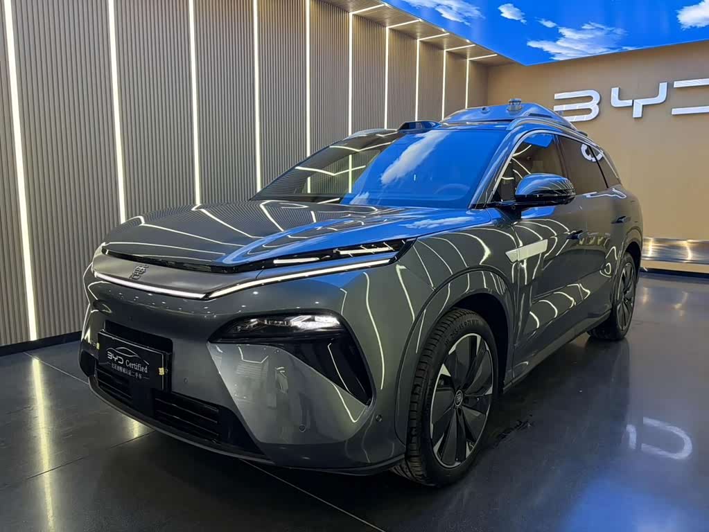 BYD Tang L