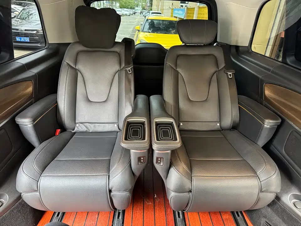 Mercedes-Benz V-class Mercedes-Benz V-class