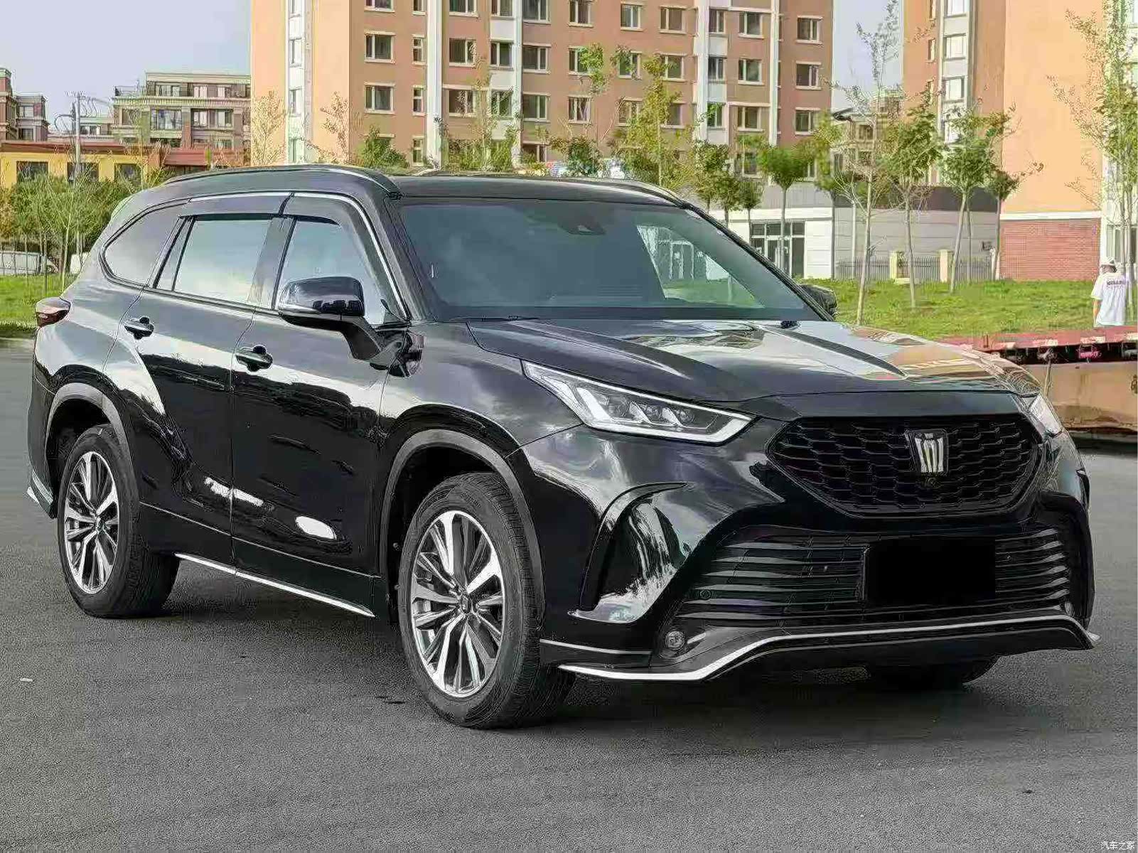 Toyota Crown, 2025 1