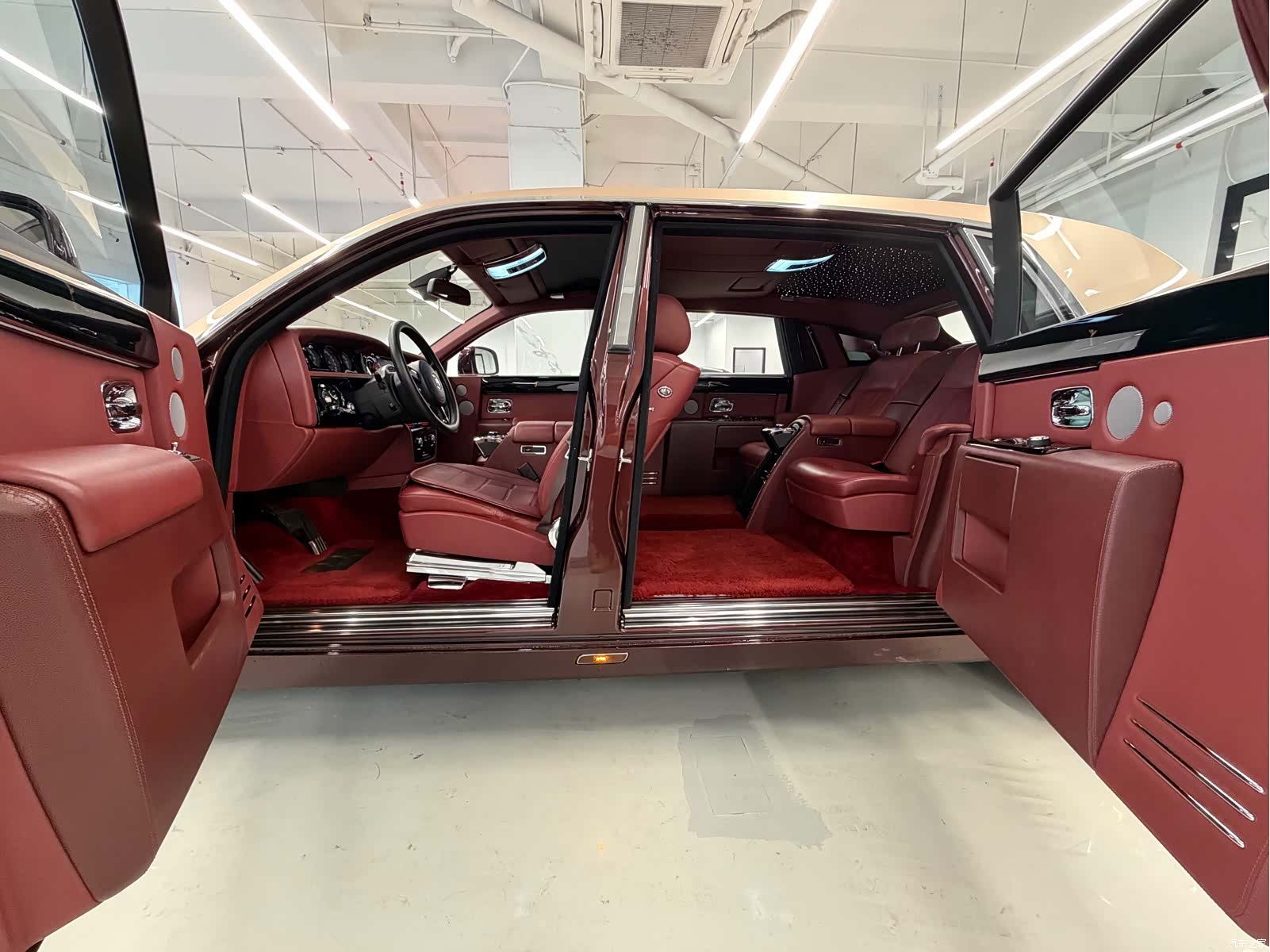 Rolls-Royce Phantom, 2014 11