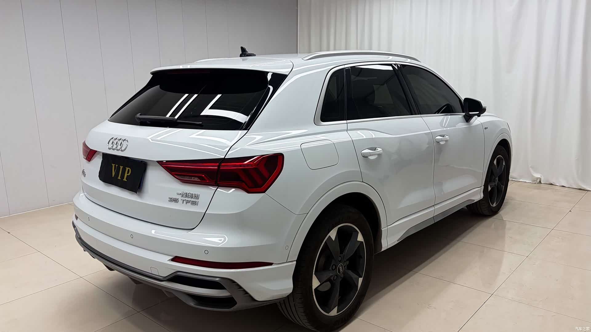 Audi Q3, 2022 4