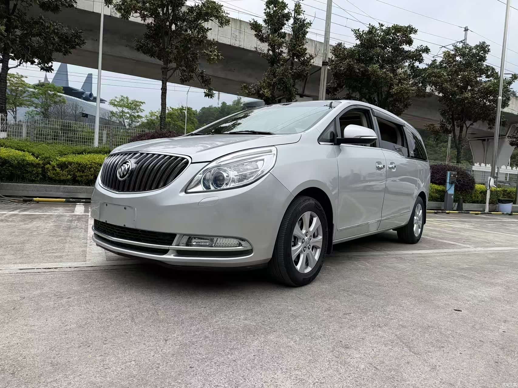 Buick GL8, 2016 2