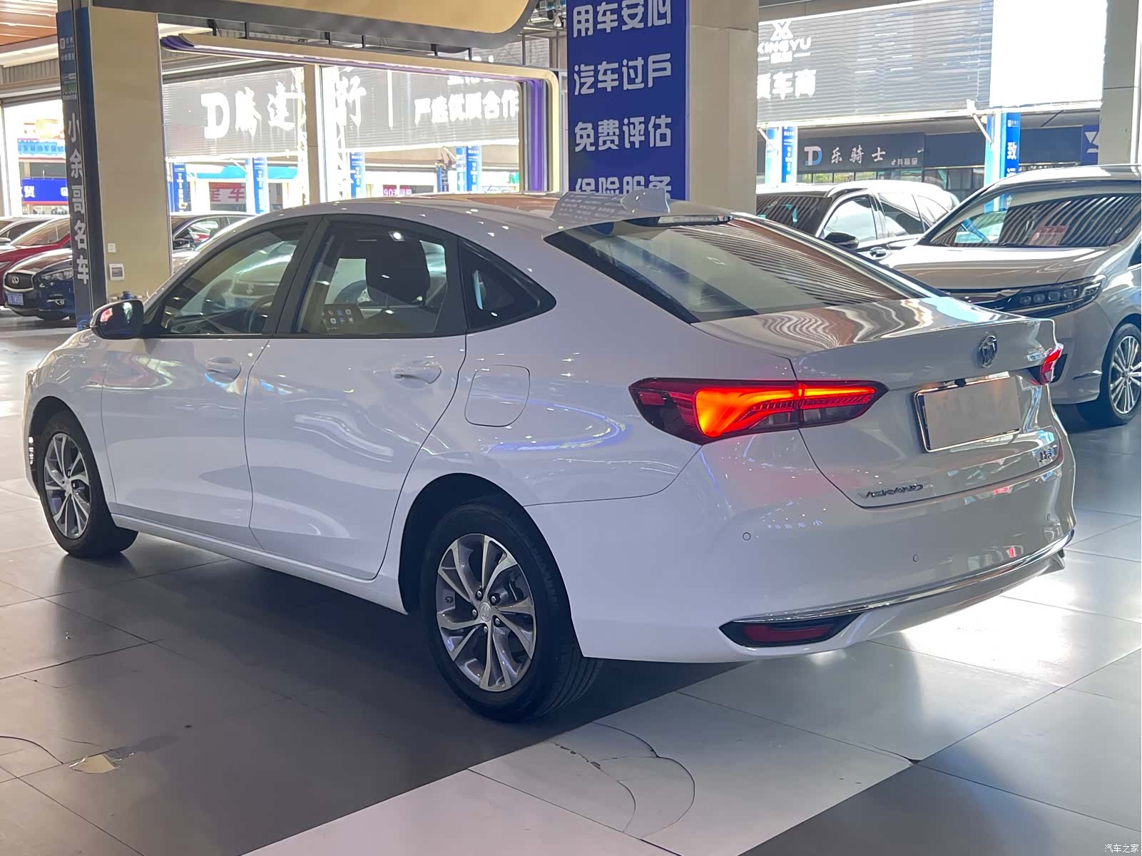 Buick Verano, 2022 6