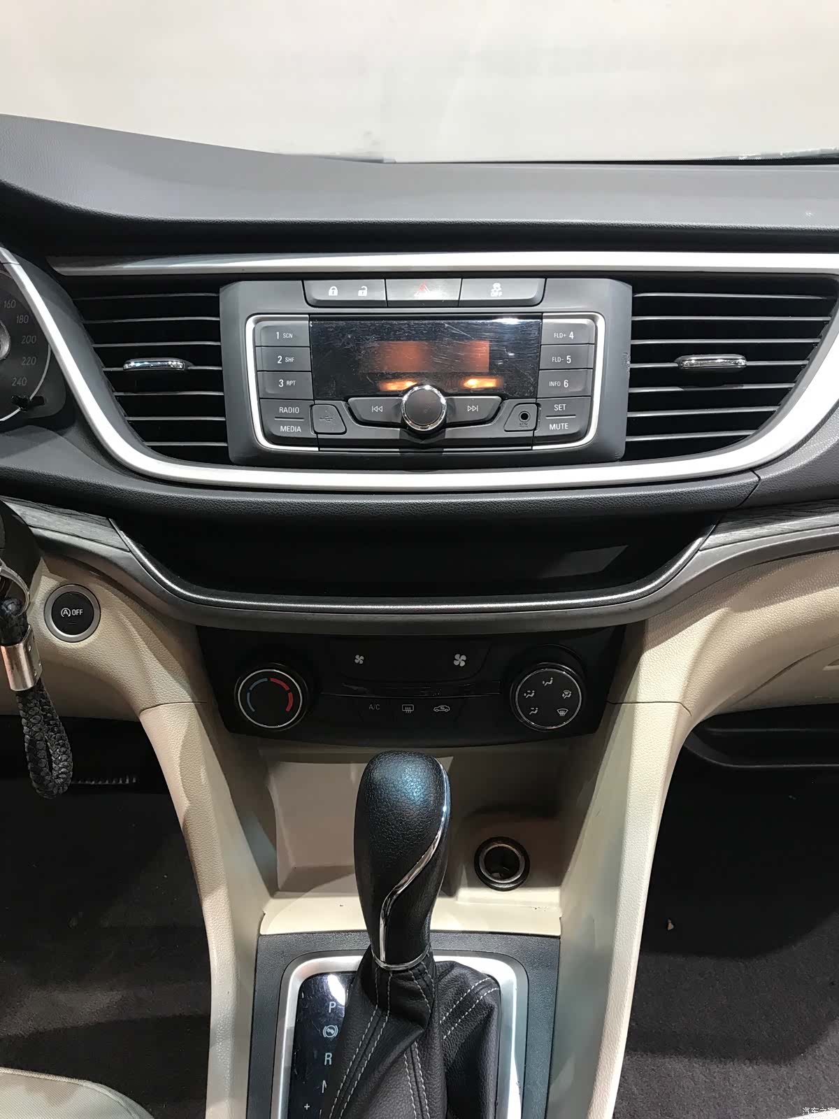 Buick 15N, 2018 27