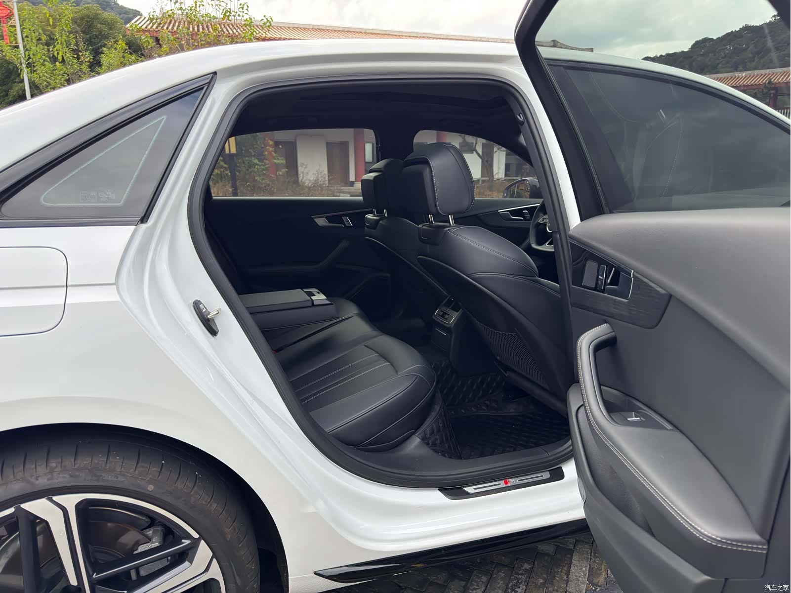 Audi A4L, 2025 19