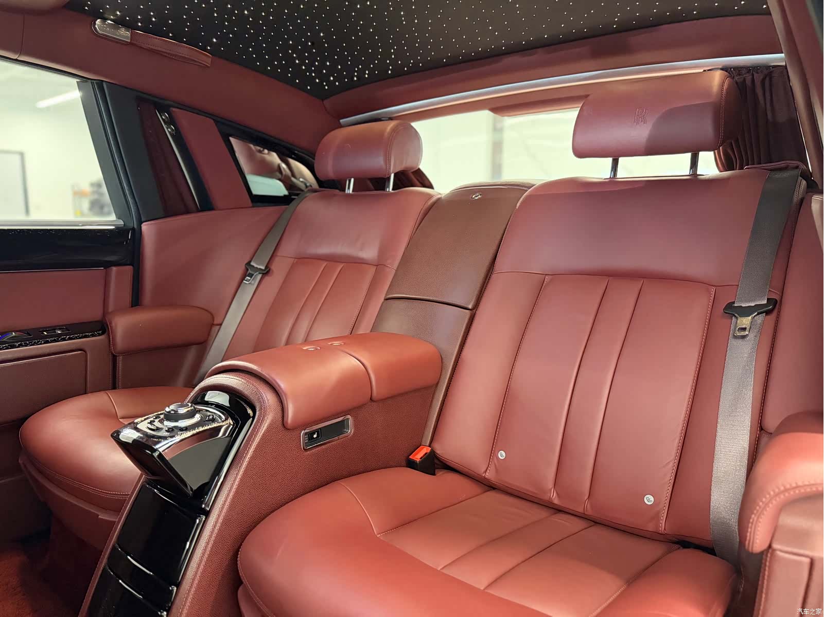 Rolls-Royce Phantom, 2014 10