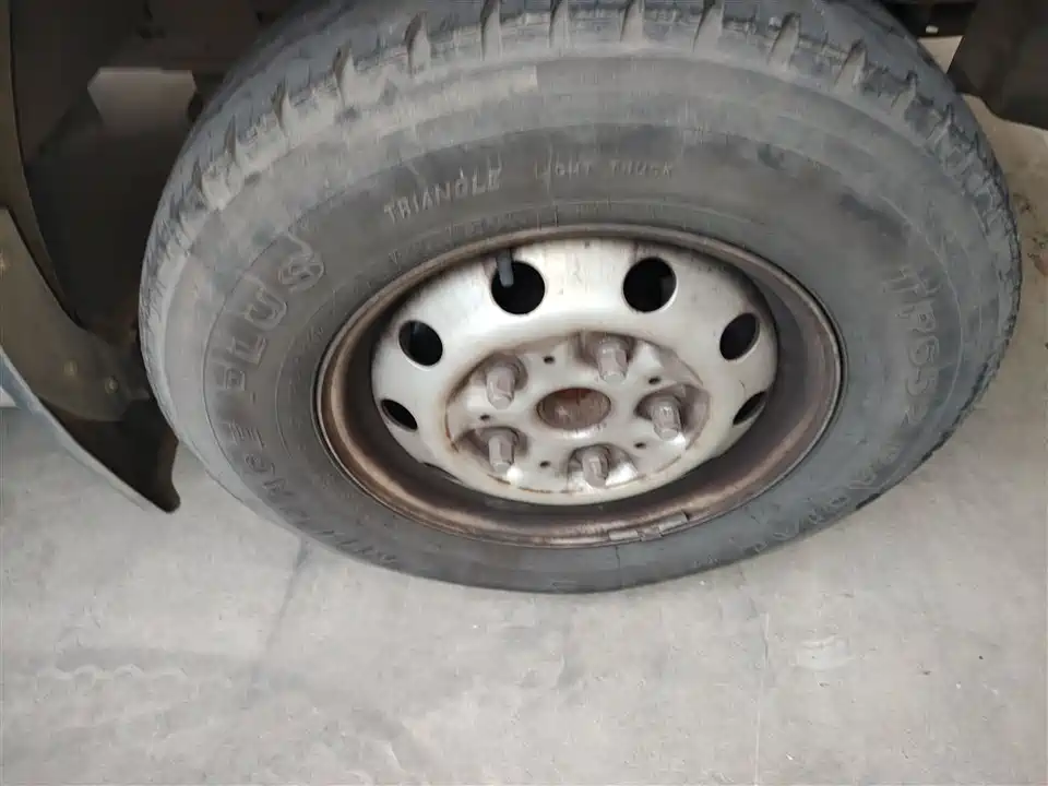 Foton Tuano Foton Tuano