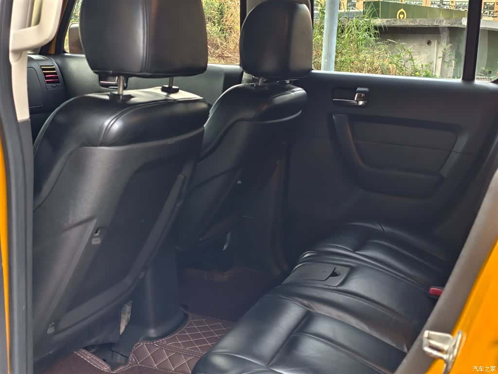 Hummer H3, 2006 4