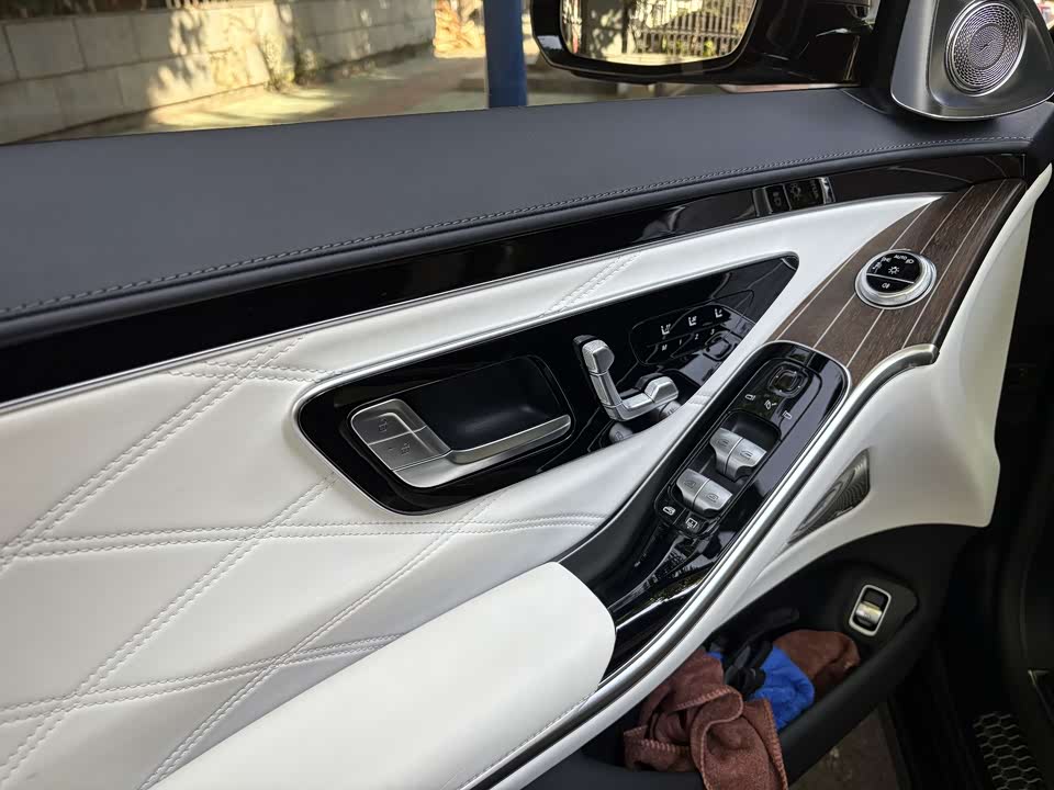 Mercedes-Benz Maybach S-class