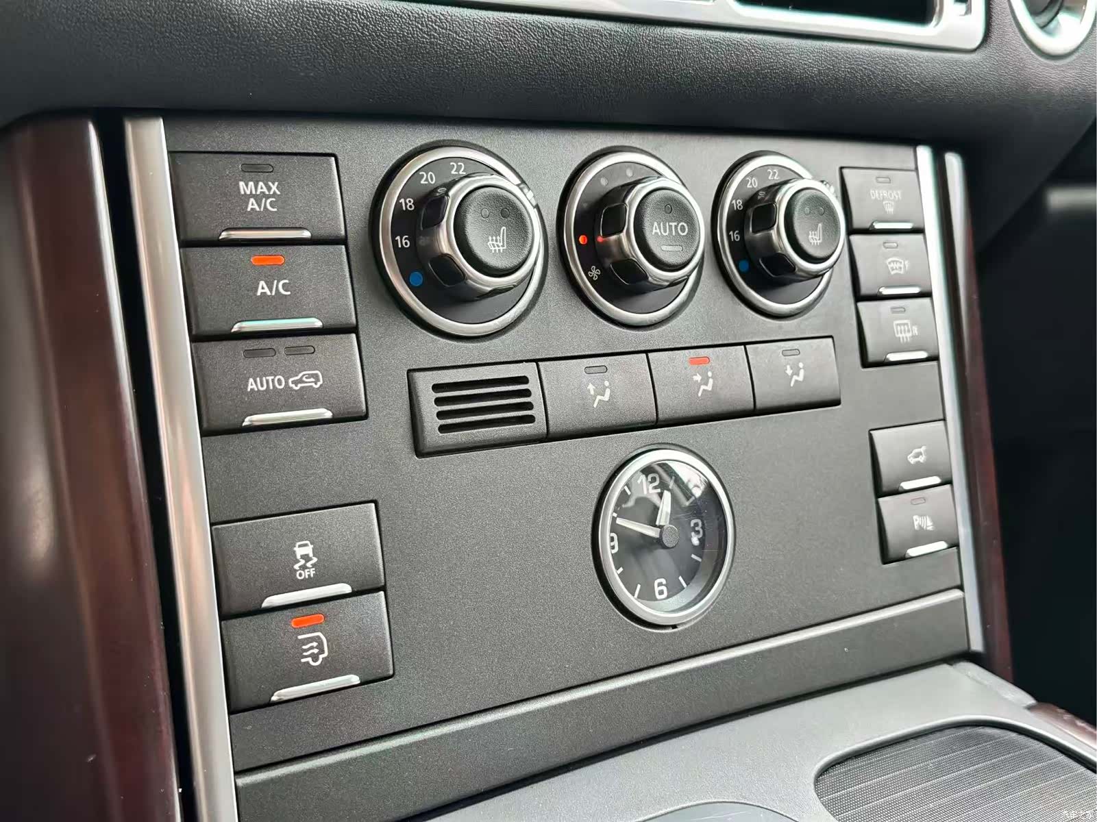 Land Rover Range Rover, 2011 11