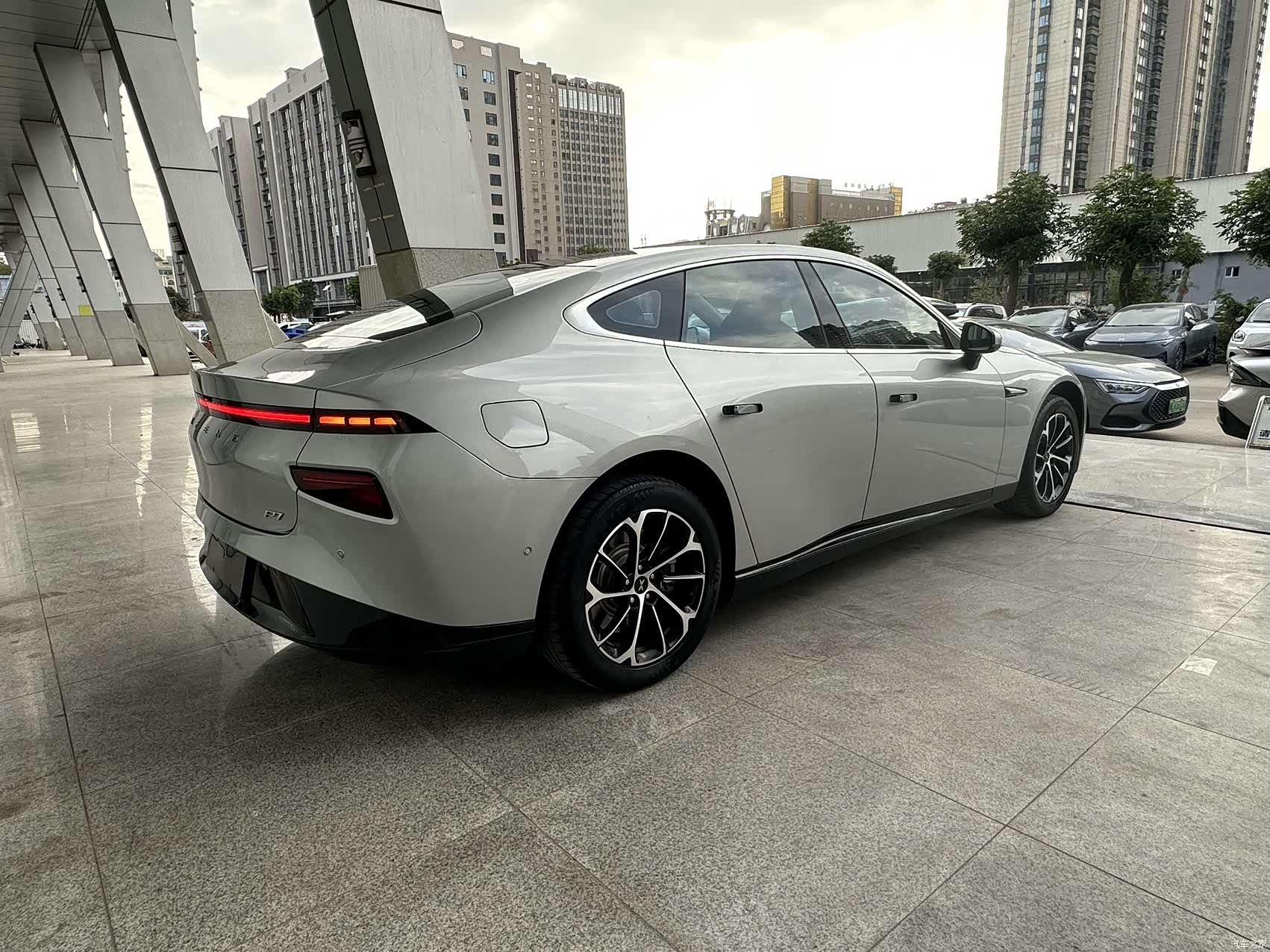 Xpeng P7, 2020 9