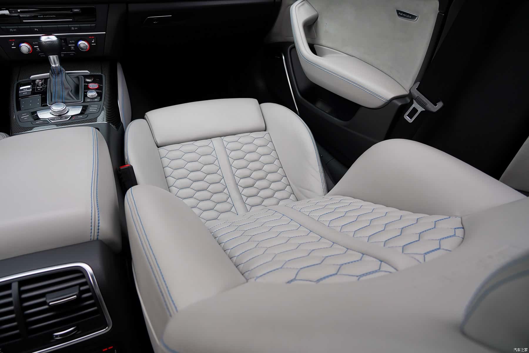 Audi RS, 2019 21