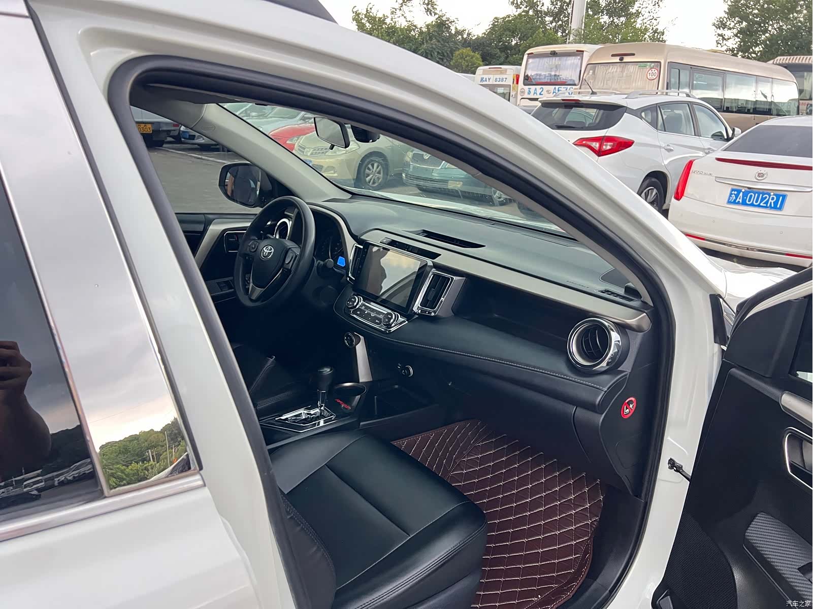 Toyota RAV4, 2016 17