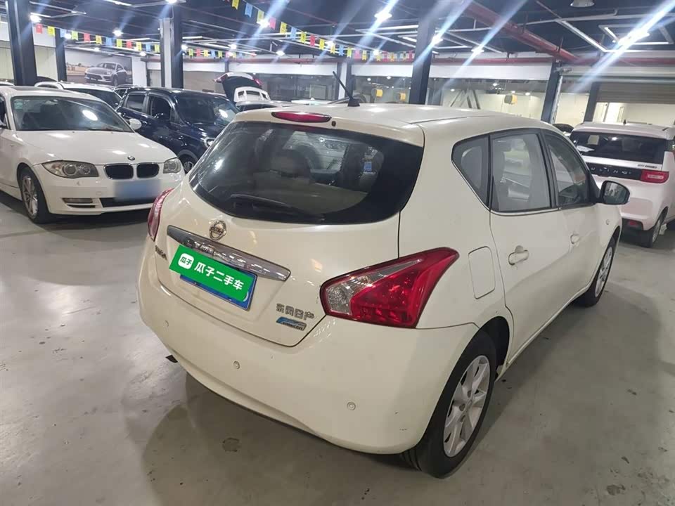 Nissan TIIDA