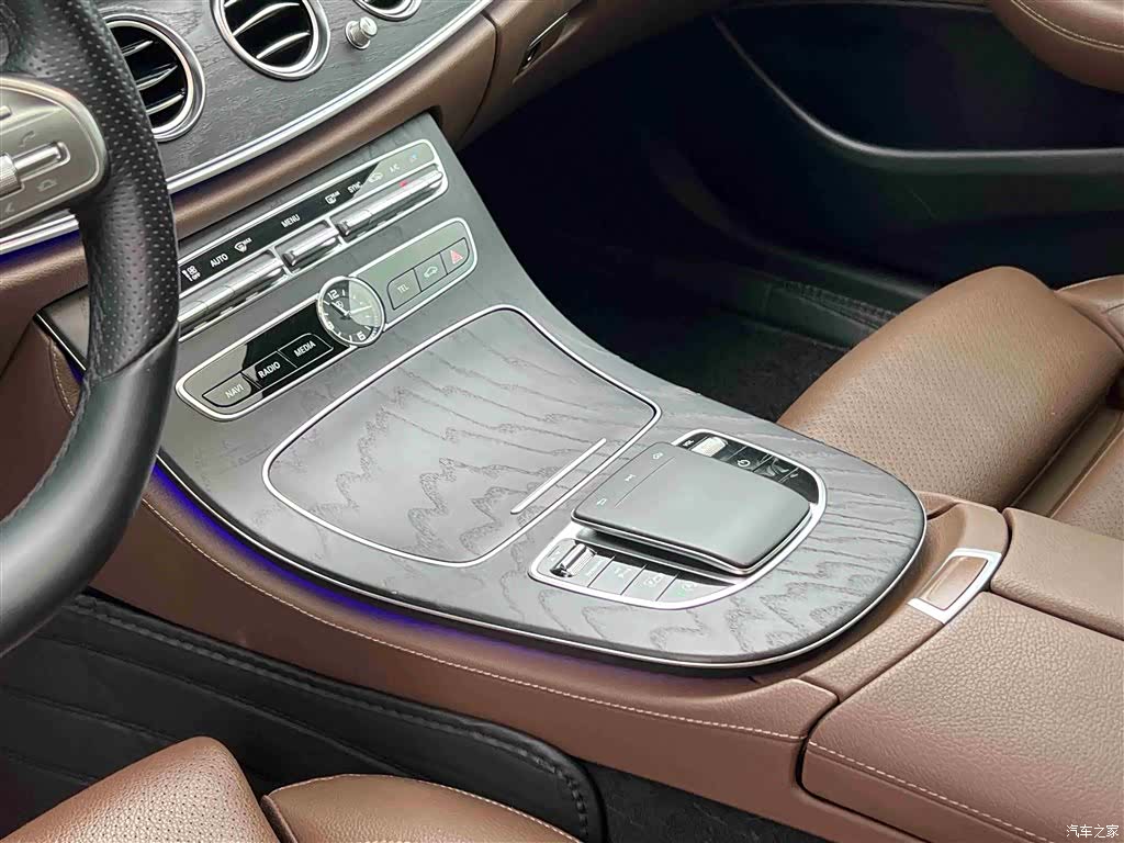 Mercedes-Benz E-Class, 2020 17