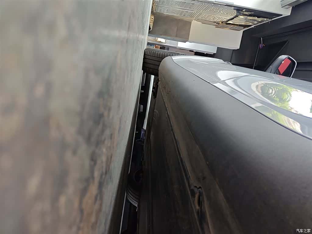 Tesla Model Y, 2023 22