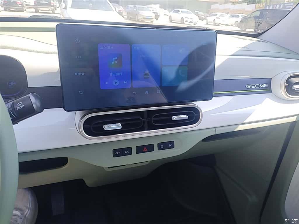 Geely Panda, 2025 13