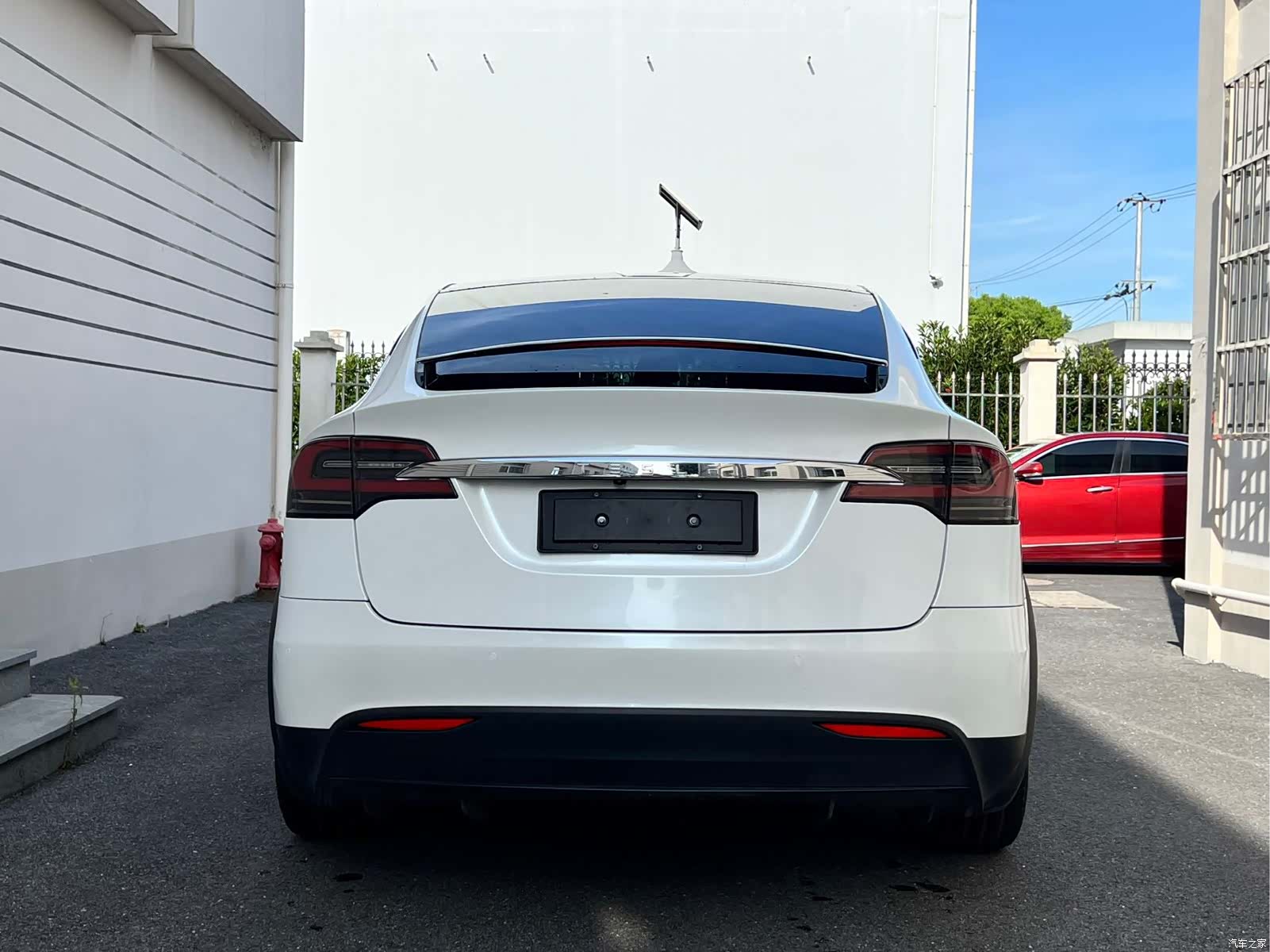 Tesla Model X, 2019 все фото