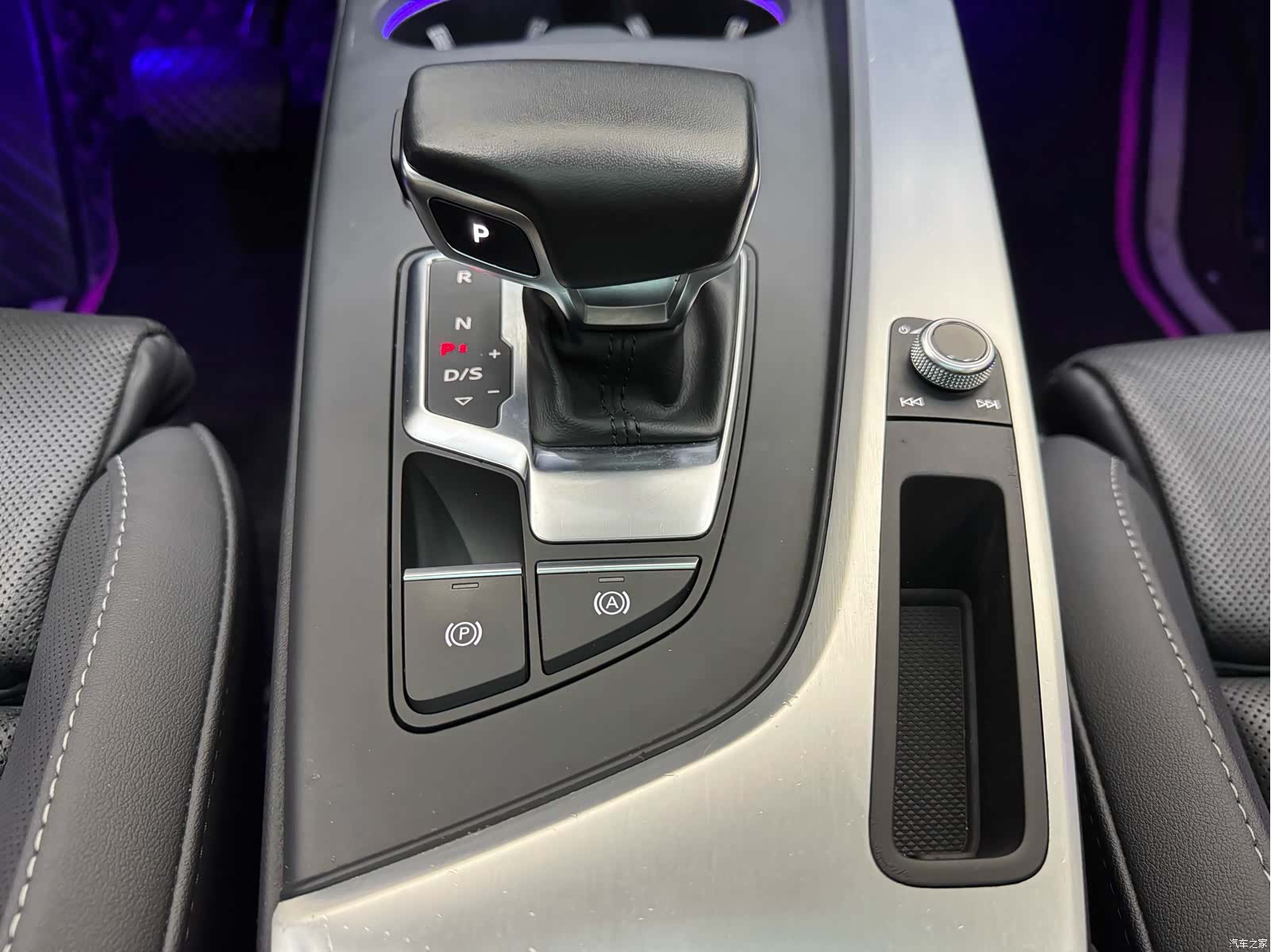 Audi A4L, 2021 25