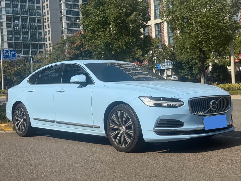 Volvo S90