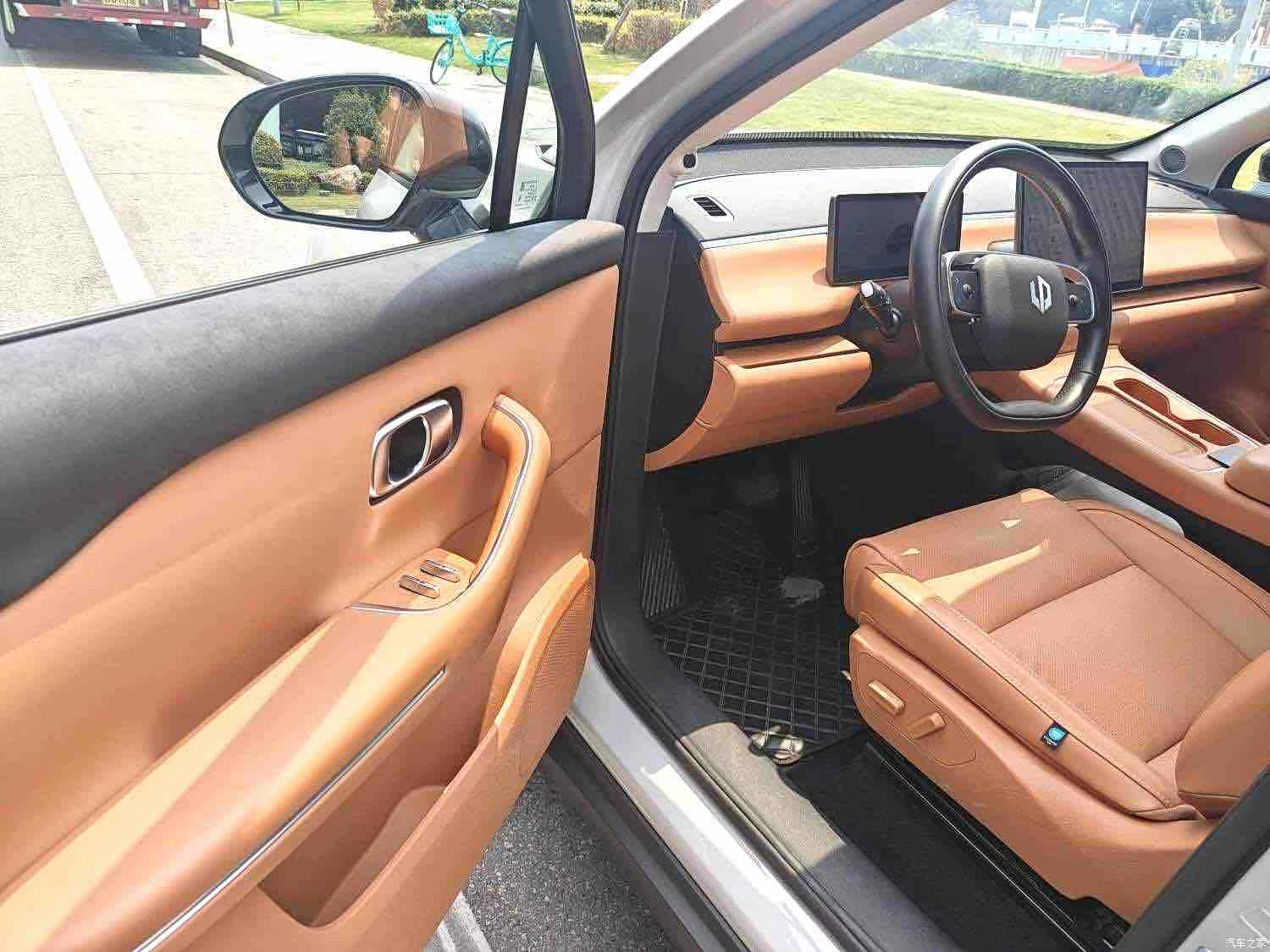 Leapmotor C10, 2025 12