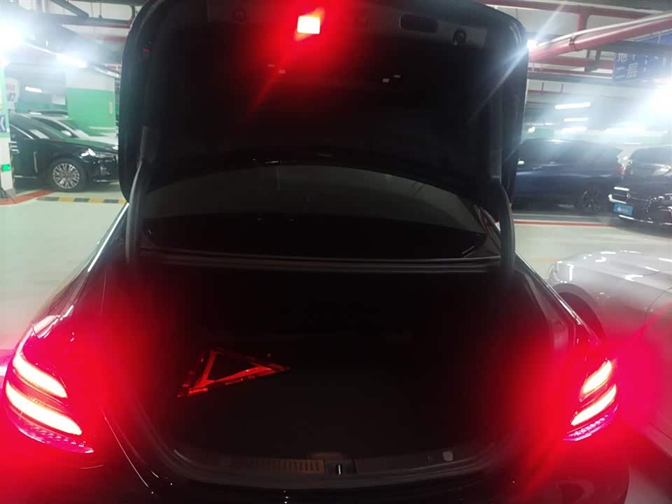 Mercedes-Benz E-class Mercedes-Benz E-class