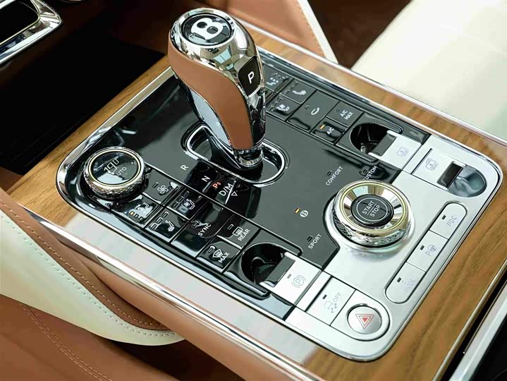 Bentley Flying Spur cha dian hun dong 2022 2.9T V6 Hybrid