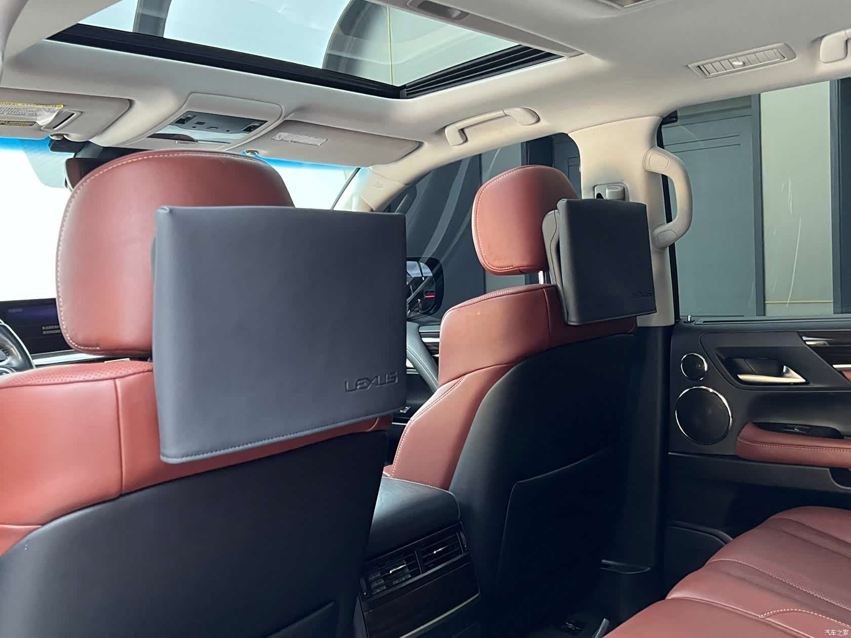 Lexus LX, 2020 7