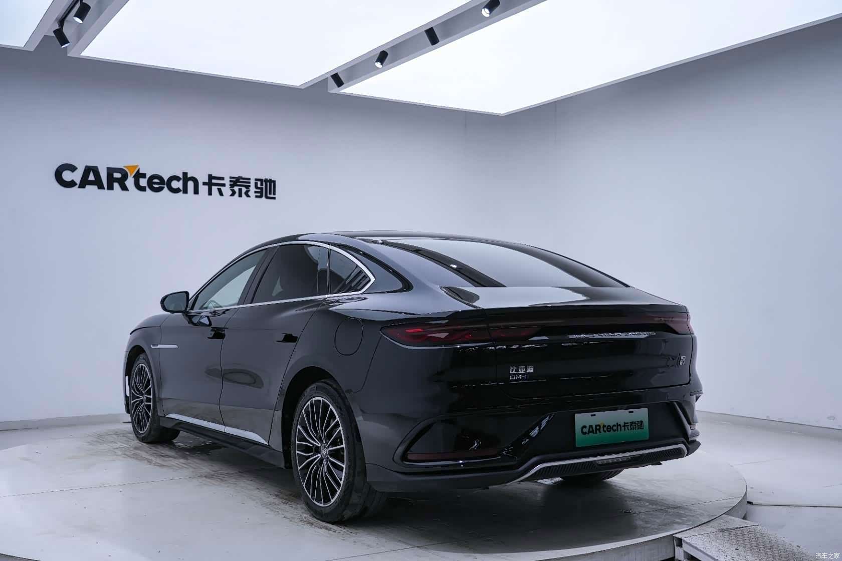 BYD Han, 2022 18