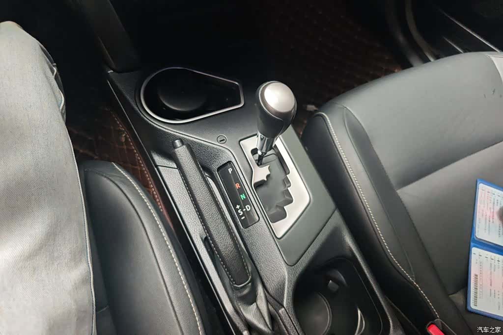 Toyota RAV4, 2017 16
