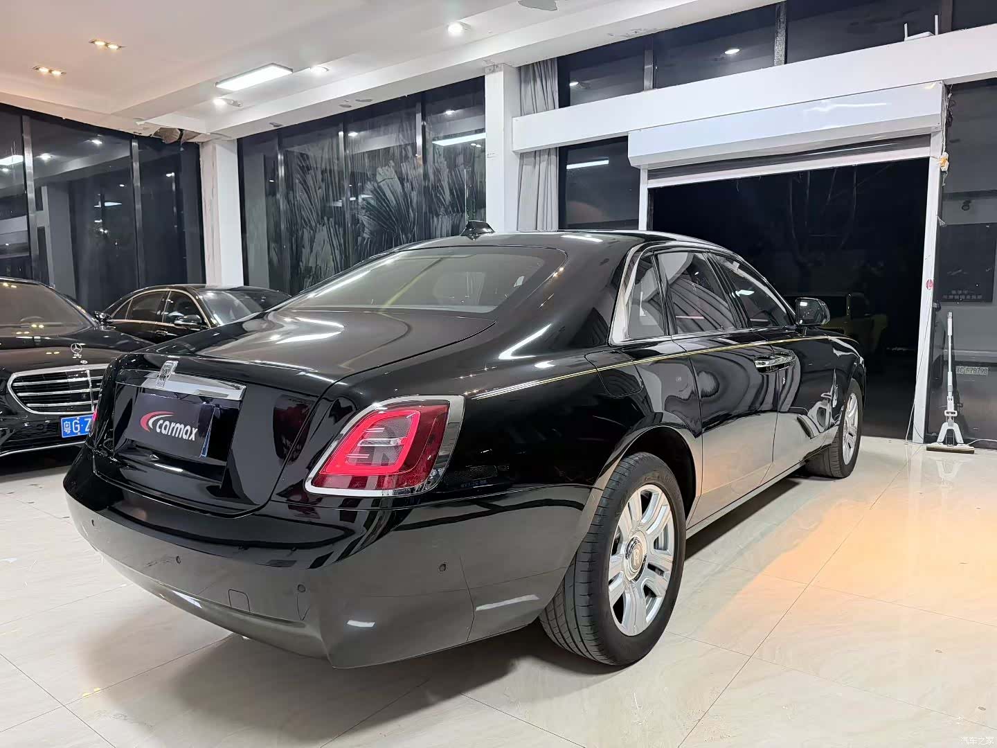 Rolls-Royce Ghost, 2025 7