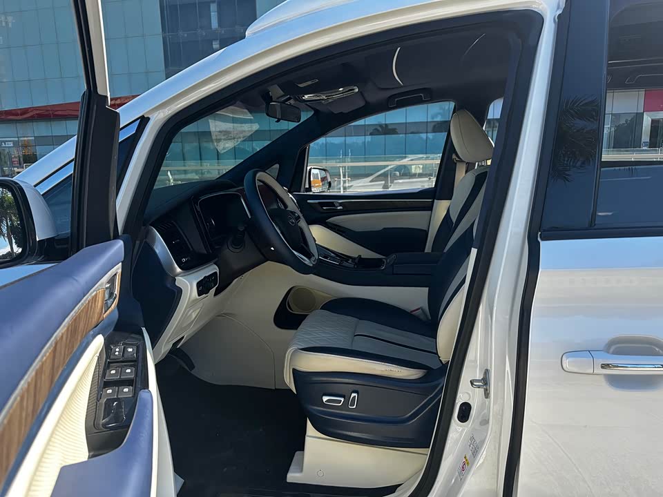 Trumpchi Trumpchi M8