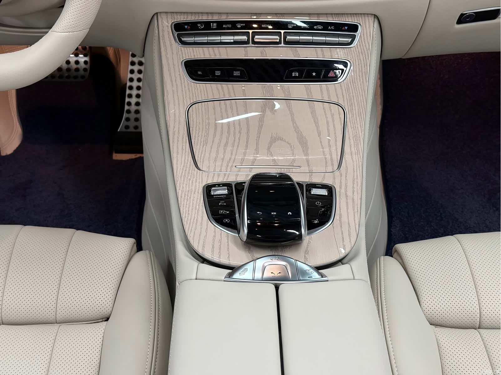 Mercedes-Benz E-Class, 2021 8