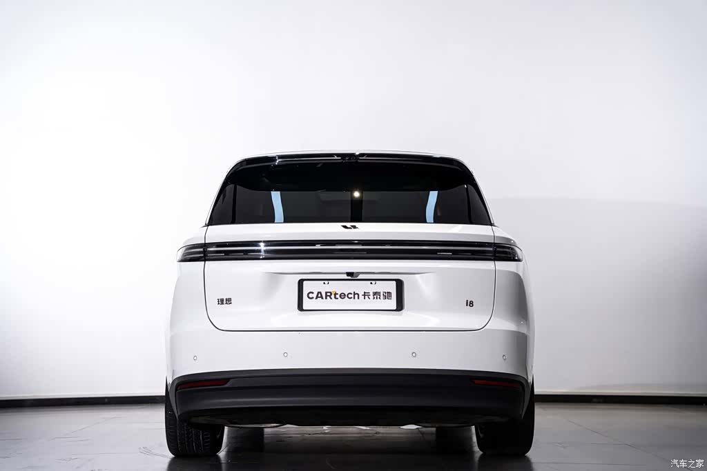 Li Auto i8, 2025 4