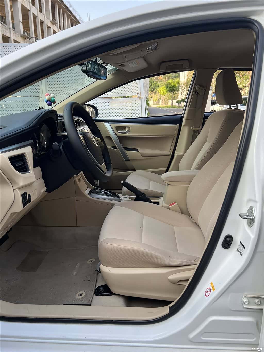 Toyota Corolla, 2015 4