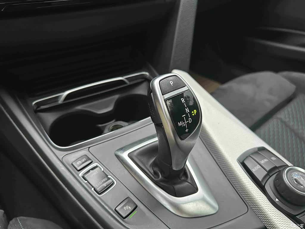 BMW 3 Series, 2017 16