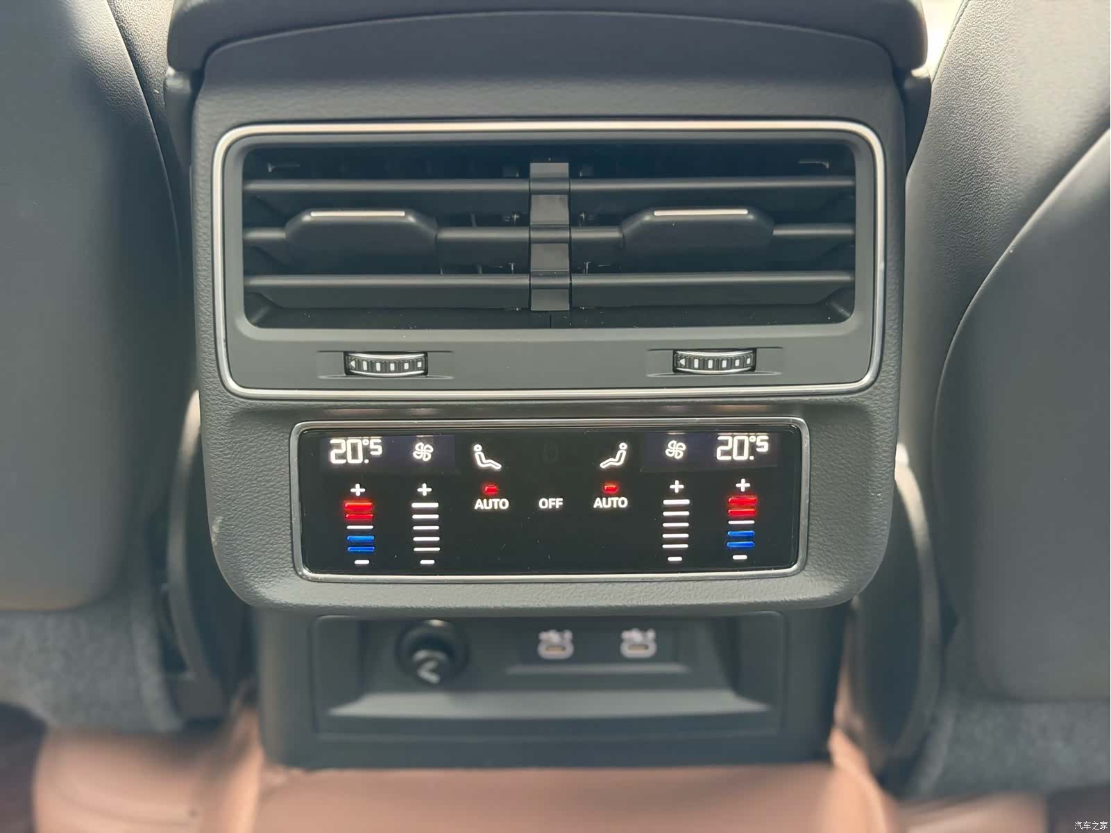 Audi Q8, 2021 16