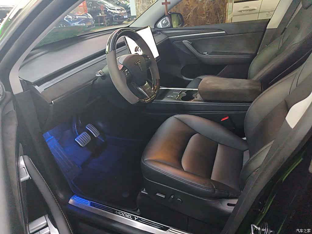 Tesla Model Y, 2021 13