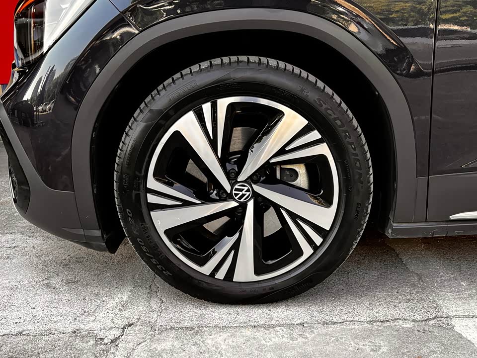 Volkswagen ID.6 CROZZ