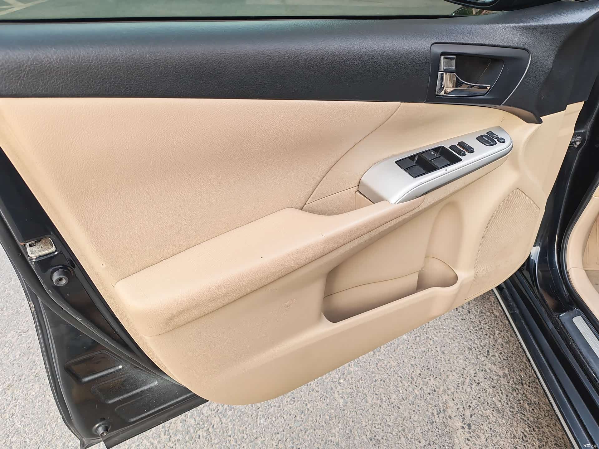 Toyota Camry, 2012 12