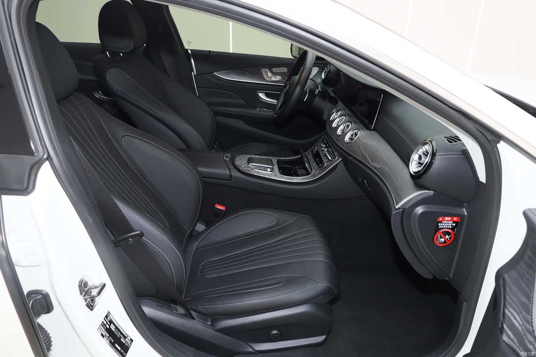 Mercedes-Benz CLS, 2022 21