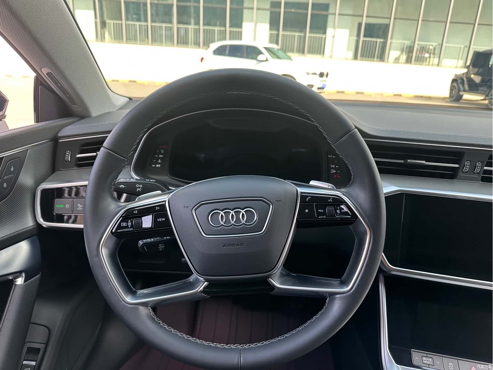 Audi A7L, 2024 13