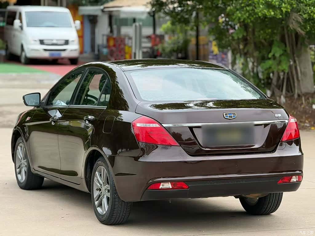 Geely Emgrand, 2017 4