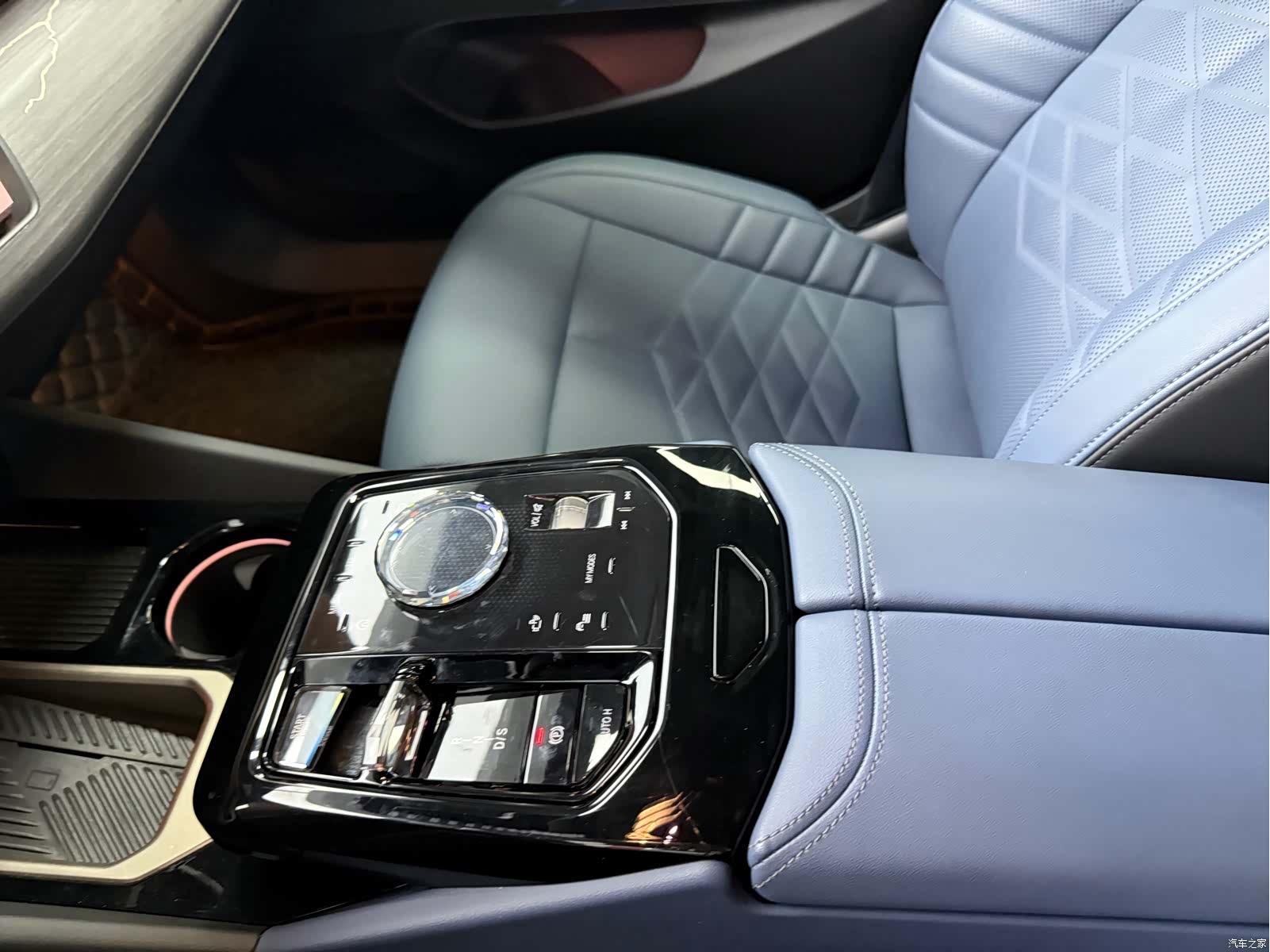 BMW 5 Series, 2024 9
