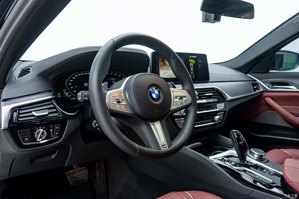 BMW 5 Series, 2022 14