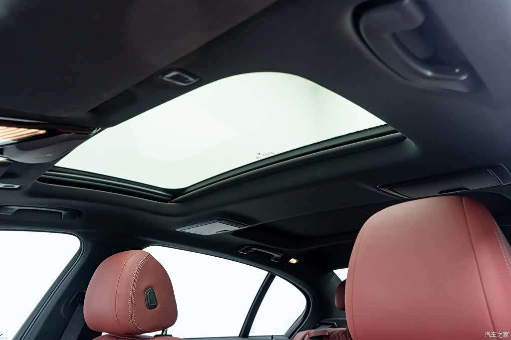 BMW 5 Series, 2022 23
