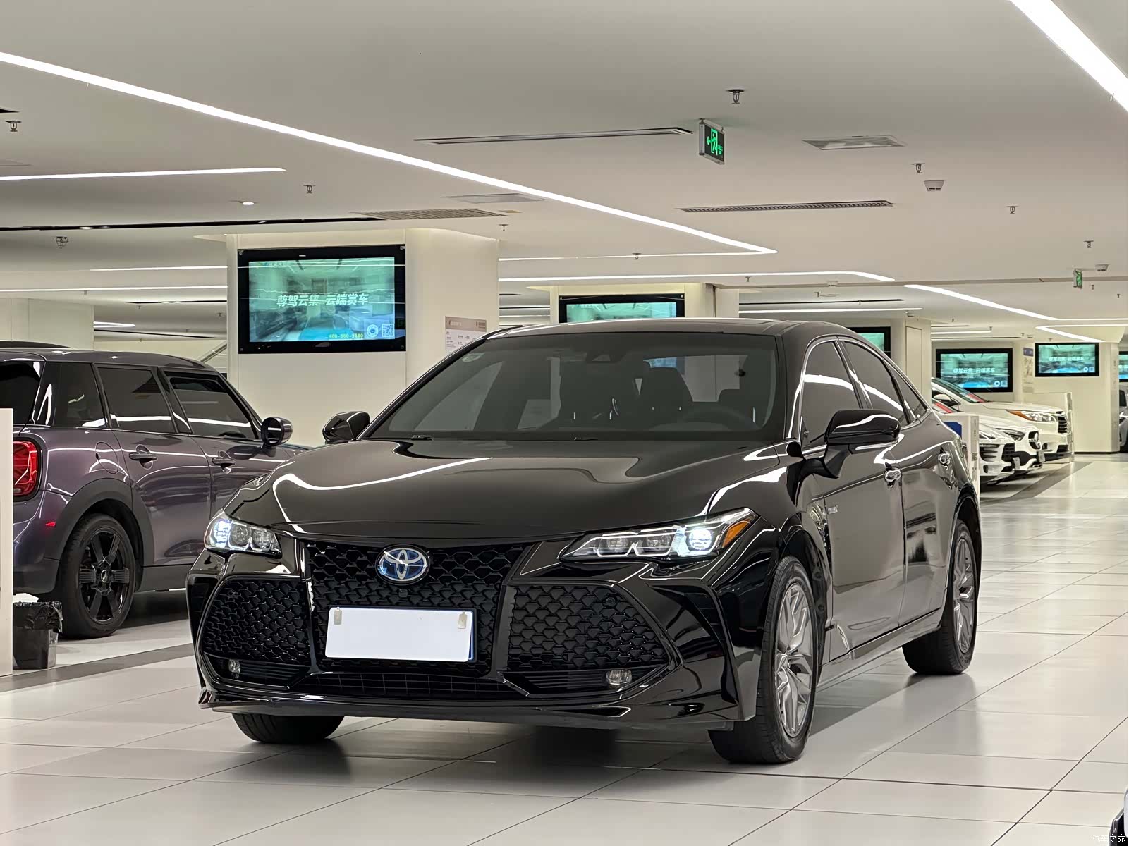 Toyota Avalon, 2019 1